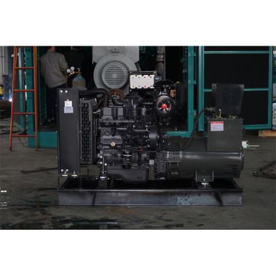 工廠直銷75KW柴油發(fā)電機，品牌有廣西玉柴、東方紅、斗山大宇、進口沃爾沃等柴油發(fā)電機組。廠價直銷歡迎選購：13773399855。