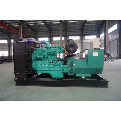 200kw東風康明斯柴油發電機組-東風康明斯6缸柴油機6LTAA8.9-G2柴油發電機組,缸徑/行程：114/145mm,柴油發電機組水冷發動機功率220KW,柴油發電機組配套馬拉松斯坦福發電機。廠價直銷歡迎選購：13773399855。